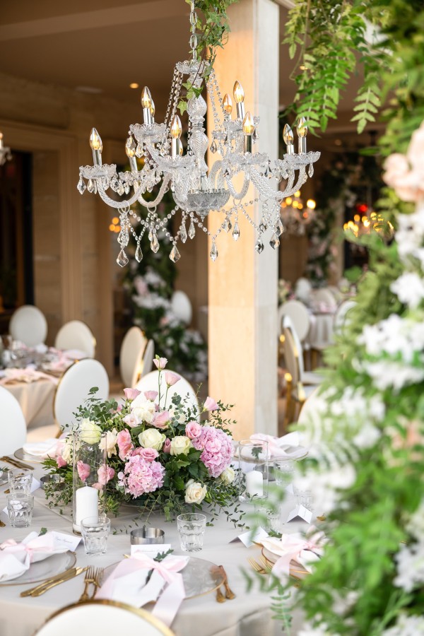 Hotel Hyde Hill / Bikini and Champagne